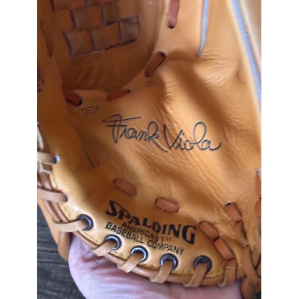 Frank Viola‎ Autographed Spalding Aeroback Baseball Glove Deep Formed Pocket
